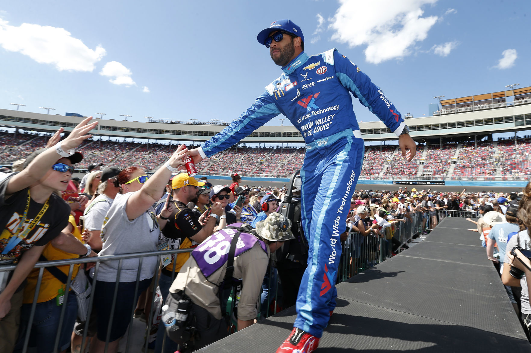 NASCAR Phoenix Auto Racing